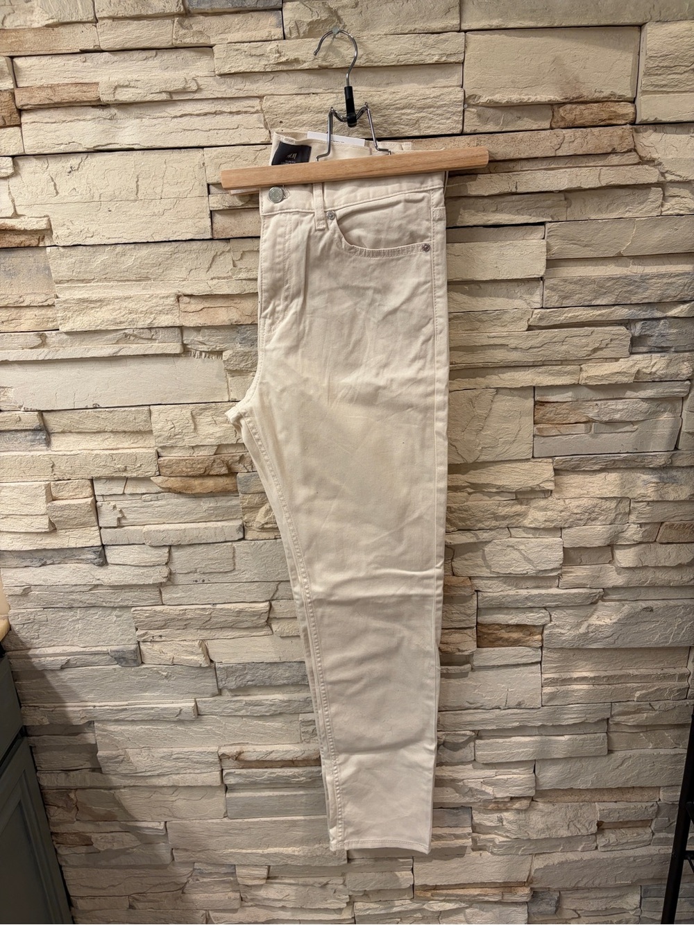 H&M Men's Slim Jeans in Off-White/Cream